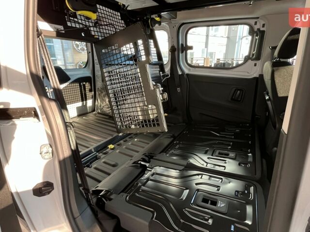 Фиат Добло, объемом двигателя 1.5 л и пробегом 0 тыс. км за 26776 $, фото 37 на Automoto.ua