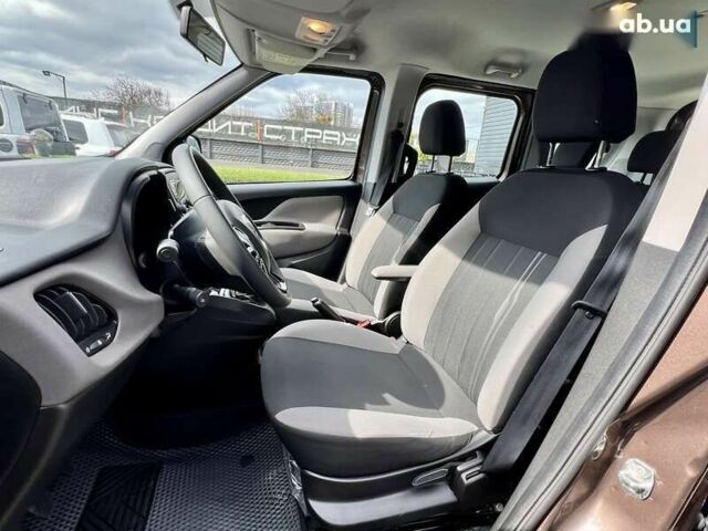 Фиат Добло, объемом двигателя 1.4 л и пробегом 67 тыс. км за 13900 $, фото 22 на Automoto.ua