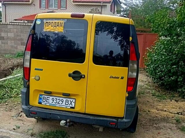 Желтый Фиат Добло, объемом двигателя 1.9 л и пробегом 150 тыс. км за 2999 $, фото 2 на Automoto.ua
