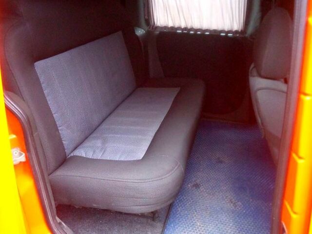 Желтый Фиат Добло, объемом двигателя 1.2 л и пробегом 187 тыс. км за 5200 $, фото 9 на Automoto.ua