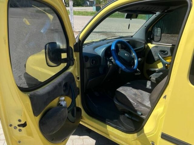 Жовтий Фіат Добло, об'ємом двигуна 1.9 л та пробігом 300 тис. км за 2900 $, фото 10 на Automoto.ua