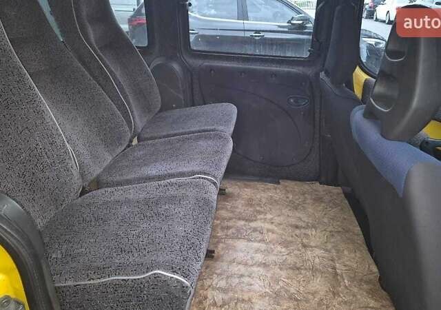 Жовтий Фіат Добло, об'ємом двигуна 1.9 л та пробігом 240 тис. км за 3200 $, фото 6 на Automoto.ua