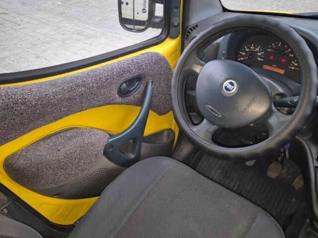 Жовтий Фіат Добло, об'ємом двигуна 0 л та пробігом 240 тис. км за 3200 $, фото 5 на Automoto.ua