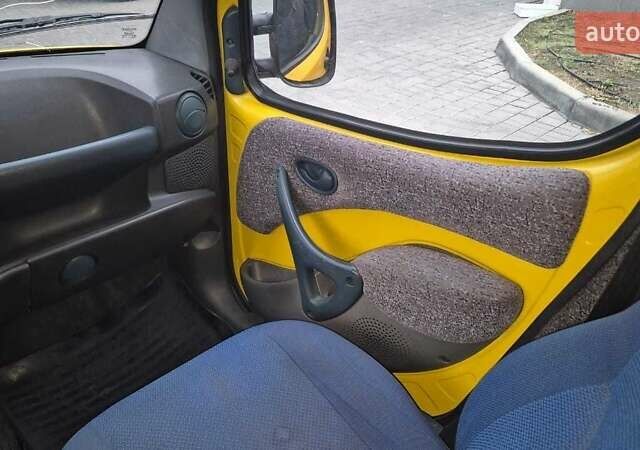 Жовтий Фіат Добло, об'ємом двигуна 1.9 л та пробігом 240 тис. км за 3200 $, фото 5 на Automoto.ua