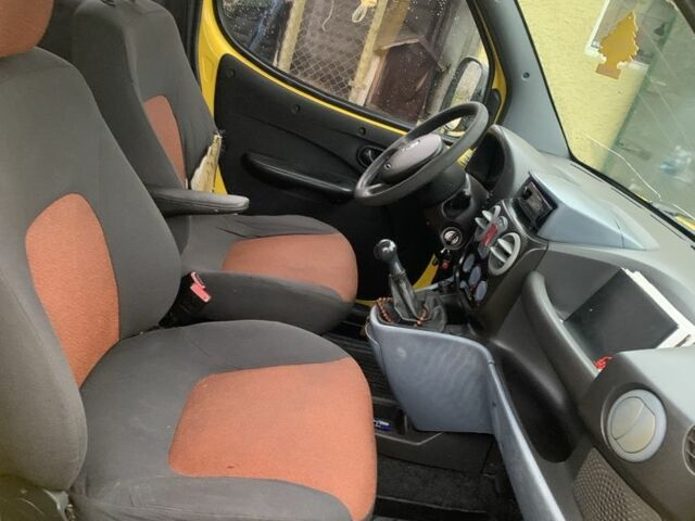 Жовтий Фіат Добло, об'ємом двигуна 1.3 л та пробігом 268 тис. км за 4000 $, фото 4 на Automoto.ua