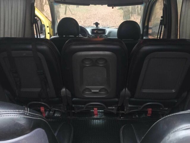 Желтый Фиат Добло, объемом двигателя 1.9 л и пробегом 363 тыс. км за 3400 $, фото 10 на Automoto.ua