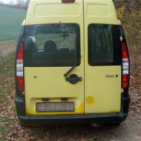 Желтый Фиат Добло, объемом двигателя 0 л и пробегом 215 тыс. км за 3700 $, фото 3 на Automoto.ua