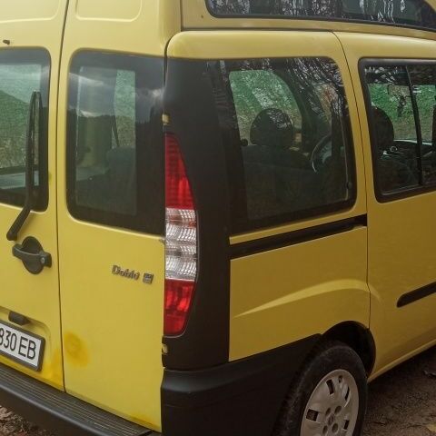 Желтый Фиат Добло, объемом двигателя 0 л и пробегом 215 тыс. км за 3700 $, фото 2 на Automoto.ua