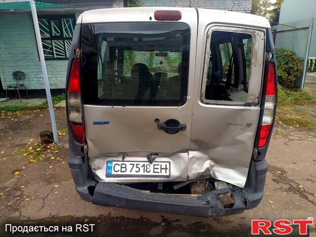 Серый Фиат Добло, объемом двигателя 1.9 л и пробегом 250 тыс. км за 1550 $, фото 3 на Automoto.ua