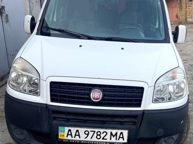 Серый Фиат Добло, объемом двигателя 1.5 л и пробегом 202 тыс. км за 4950 $, фото 5 на Automoto.ua