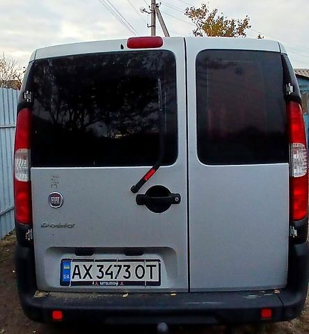 Серый Фиат Добло, объемом двигателя 1.4 л и пробегом 208 тыс. км за 5500 $, фото 5 на Automoto.ua
