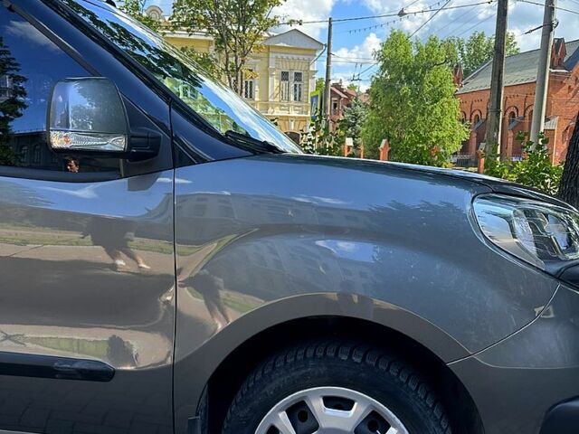 Сірий Фіат Добло, об'ємом двигуна 1.4 л та пробігом 27 тис. км за 10500 $, фото 2 на Automoto.ua