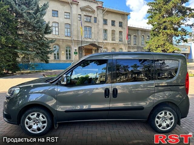 Сірий Фіат Добло, об'ємом двигуна 1.4 л та пробігом 27 тис. км за 10500 $, фото 6 на Automoto.ua