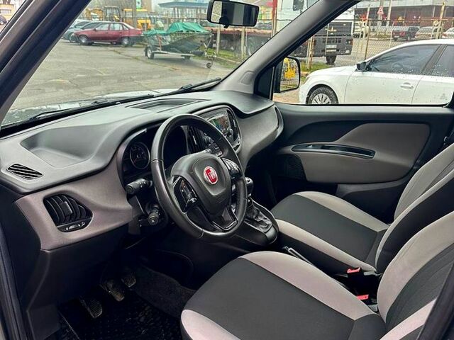 Серый Фиат Добло, объемом двигателя 1.4 л и пробегом 80 тыс. км за 16900 $, фото 1 на Automoto.ua