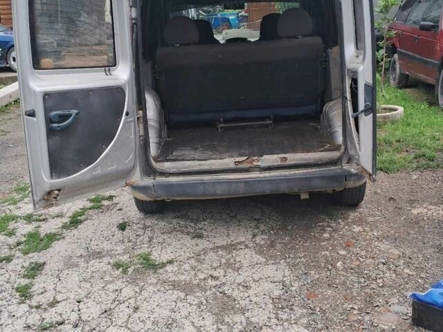 Серый Фиат Добло, объемом двигателя 1.9 л и пробегом 363 тыс. км за 2800 $, фото 1 на Automoto.ua