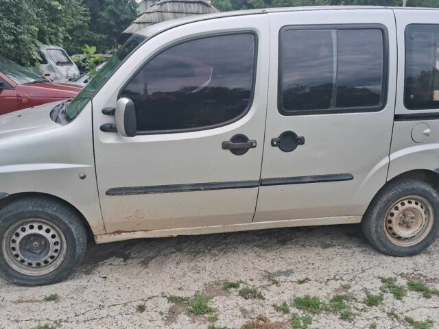 Серый Фиат Добло, объемом двигателя 1.9 л и пробегом 363 тыс. км за 2800 $, фото 3 на Automoto.ua