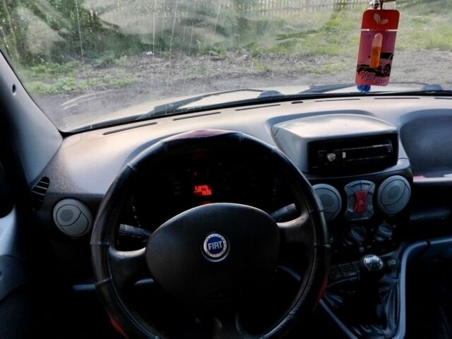 Серый Фиат Добло, объемом двигателя 0 л и пробегом 325 тыс. км за 3500 $, фото 12 на Automoto.ua