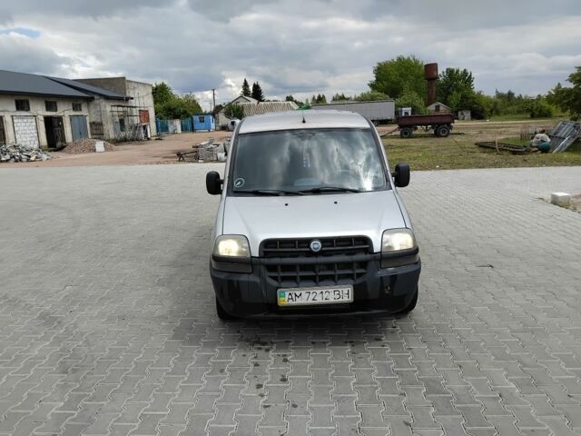 Серый Фиат Добло, объемом двигателя 0 л и пробегом 325 тыс. км за 3500 $, фото 2 на Automoto.ua