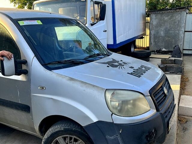 Сірий Фіат Добло, об'ємом двигуна 1.4 л та пробігом 316 тис. км за 1600 $, фото 11 на Automoto.ua