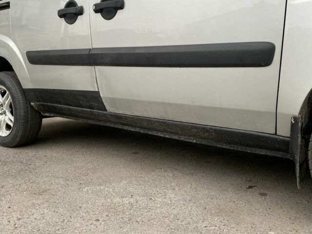 Сірий Фіат Добло, об'ємом двигуна 1.4 л та пробігом 293 тис. км за 4550 $, фото 2 на Automoto.ua