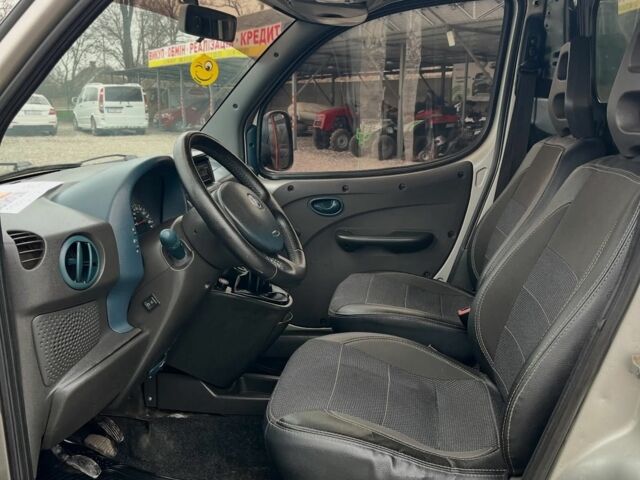 Сірий Фіат Добло, об'ємом двигуна 0 л та пробігом 200 тис. км за 2999 $, фото 6 на Automoto.ua