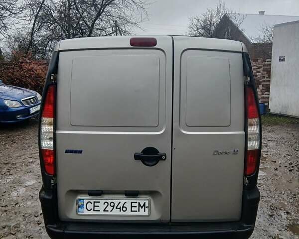 Серый Фиат Добло, объемом двигателя 1.9 л и пробегом 300 тыс. км за 2750 $, фото 4 на Automoto.ua