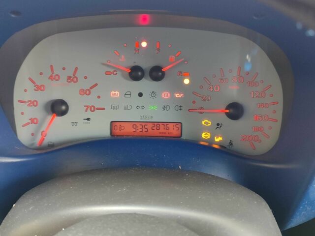 Сірий Фіат Добло, об'ємом двигуна 1.6 л та пробігом 288 тис. км за 4000 $, фото 8 на Automoto.ua