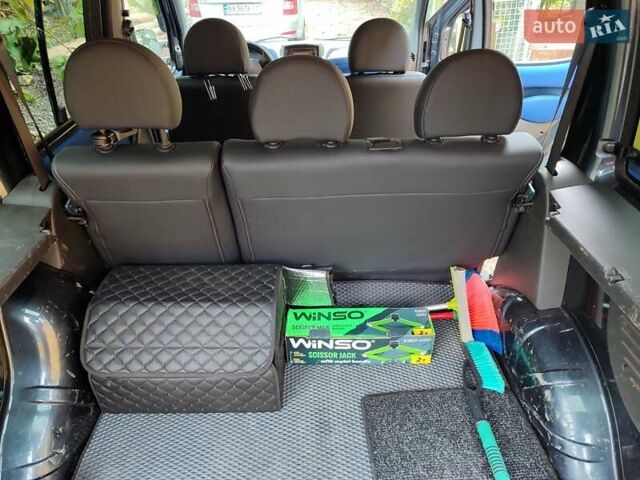 Сірий Фіат Добло, об'ємом двигуна 1.6 л та пробігом 288 тис. км за 4000 $, фото 5 на Automoto.ua