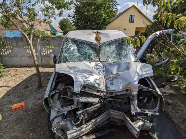 Серый Фиат Добло, объемом двигателя 1.9 л и пробегом 200 тыс. км за 1200 $, фото 6 на Automoto.ua