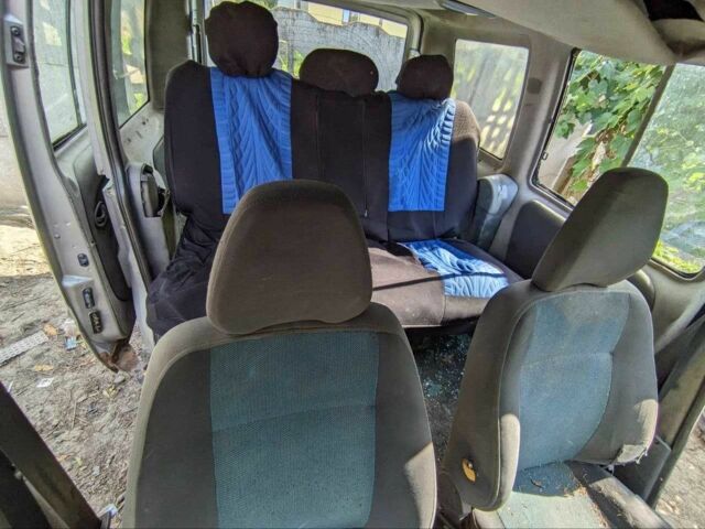 Серый Фиат Добло, объемом двигателя 1.9 л и пробегом 200 тыс. км за 1200 $, фото 7 на Automoto.ua