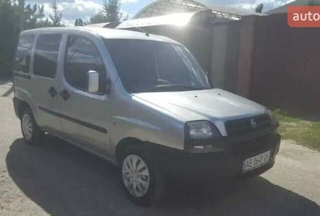 Серый Фиат Добло, объемом двигателя 1.9 л и пробегом 276 тыс. км за 3000 $, фото 5 на Automoto.ua