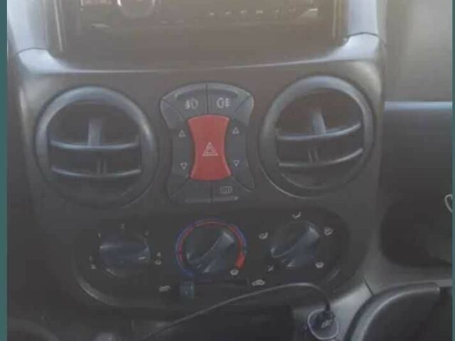 Серый Фиат Добло, объемом двигателя 0 л и пробегом 276 тыс. км за 3000 $, фото 3 на Automoto.ua