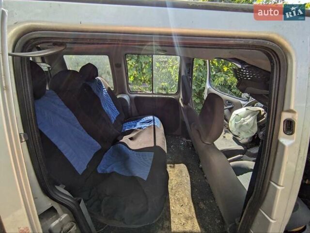 Серый Фиат Добло, объемом двигателя 1.91 л и пробегом 200 тыс. км за 1200 $, фото 9 на Automoto.ua