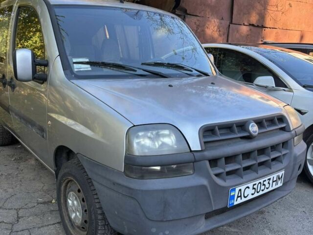 Серый Фиат Добло, объемом двигателя 1.2 л и пробегом 200 тыс. км за 1650 $, фото 7 на Automoto.ua