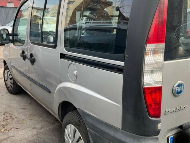 Серый Фиат Добло, объемом двигателя 2 л и пробегом 290 тыс. км за 2500 $, фото 1 на Automoto.ua