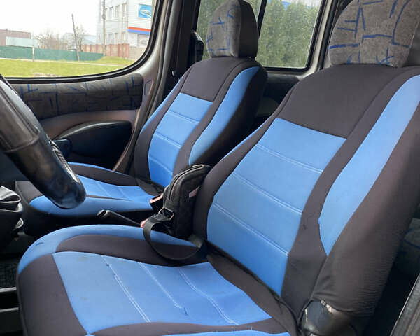 Серый Фиат Добло, объемом двигателя 1.6 л и пробегом 205 тыс. км за 3350 $, фото 39 на Automoto.ua