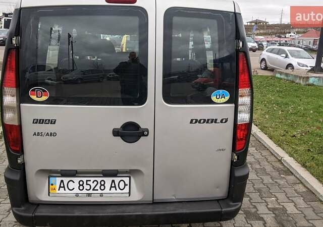 Серый Фиат Добло, объемом двигателя 1.9 л и пробегом 228 тыс. км за 3600 $, фото 4 на Automoto.ua