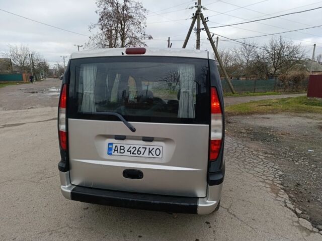 Серый Фиат Добло, объемом двигателя 1.9 л и пробегом 260 тыс. км за 3300 $, фото 2 на Automoto.ua