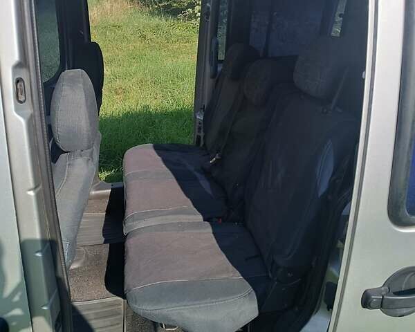 Сірий Фіат Добло, об'ємом двигуна 1.6 л та пробігом 345 тис. км за 5200 $, фото 10 на Automoto.ua