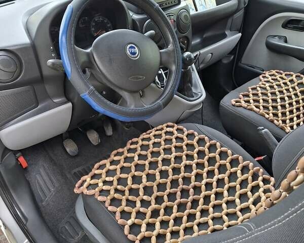 Сірий Фіат Добло, об'ємом двигуна 1.25 л та пробігом 293 тис. км за 4300 $, фото 4 на Automoto.ua