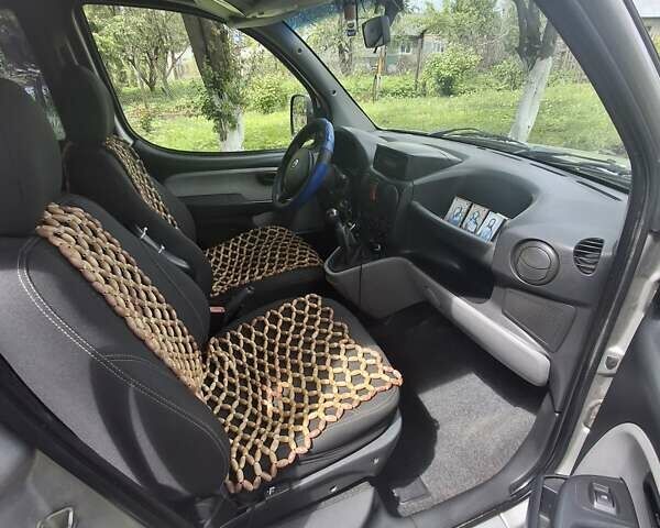 Сірий Фіат Добло, об'ємом двигуна 1.25 л та пробігом 293 тис. км за 4300 $, фото 2 на Automoto.ua