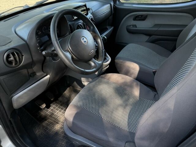 Сірий Фіат Добло, об'ємом двигуна 0 л та пробігом 250 тис. км за 2300 $, фото 5 на Automoto.ua