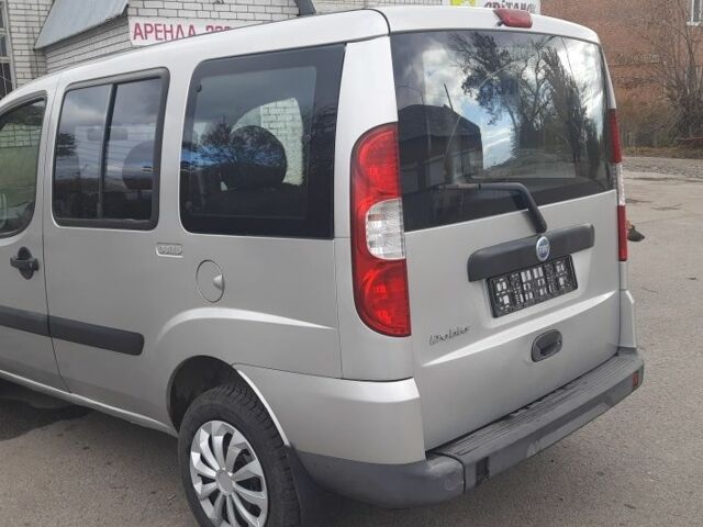 Сірий Фіат Добло, об'ємом двигуна 1.4 л та пробігом 225 тис. км за 4800 $, фото 3 на Automoto.ua