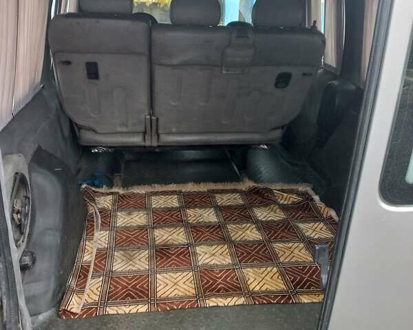 Серый Фиат Добло, объемом двигателя 1.9 л и пробегом 315 тыс. км за 5300 $, фото 1 на Automoto.ua