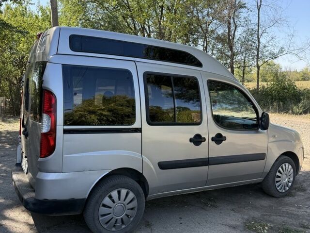 Сірий Фіат Добло, об'ємом двигуна 0 л та пробігом 250 тис. км за 2300 $, фото 3 на Automoto.ua