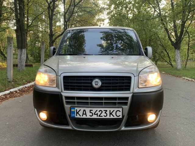 Серый Фиат Добло, объемом двигателя 1.9 л и пробегом 329 тыс. км за 3000 $, фото 9 на Automoto.ua