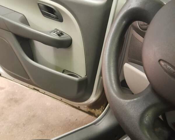 Сірий Фіат Добло, об'ємом двигуна 1.4 л та пробігом 240 тис. км за 4300 $, фото 25 на Automoto.ua