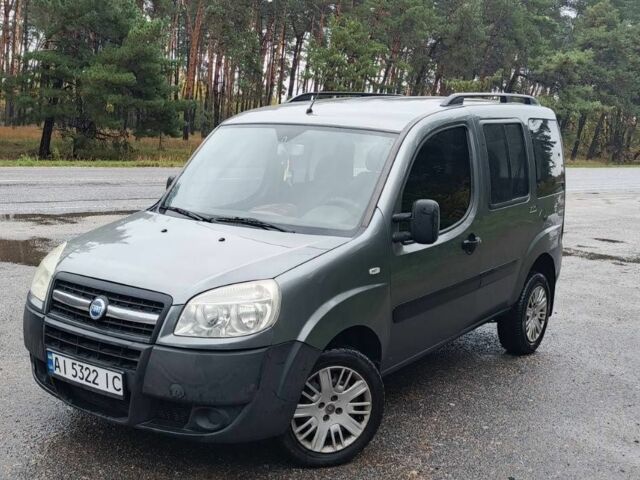 Серый Фиат Добло, объемом двигателя 1.4 л и пробегом 200 тыс. км за 4600 $, фото 1 на Automoto.ua