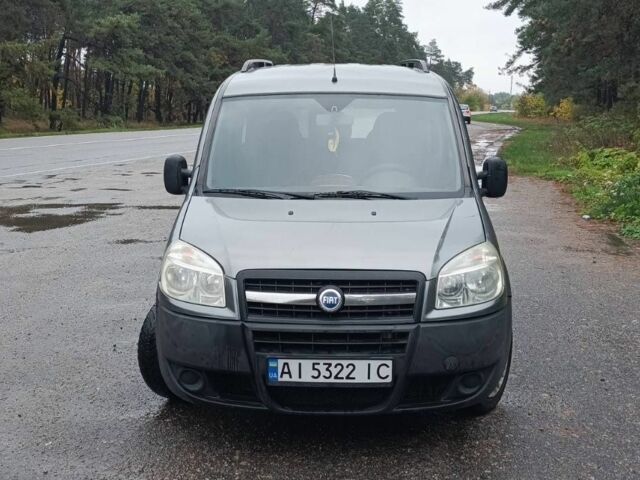 Серый Фиат Добло, объемом двигателя 1.4 л и пробегом 200 тыс. км за 4600 $, фото 2 на Automoto.ua