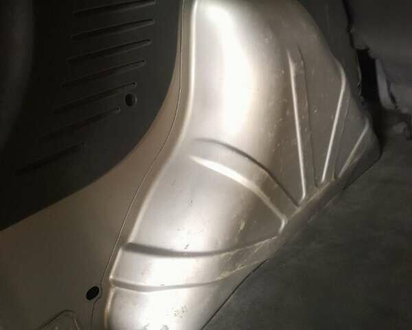 Сірий Фіат Добло, об'ємом двигуна 1.4 л та пробігом 240 тис. км за 4300 $, фото 30 на Automoto.ua